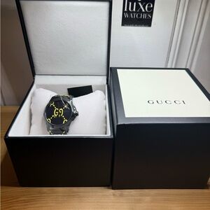 Gucci Men's Watch in Black and Yellow